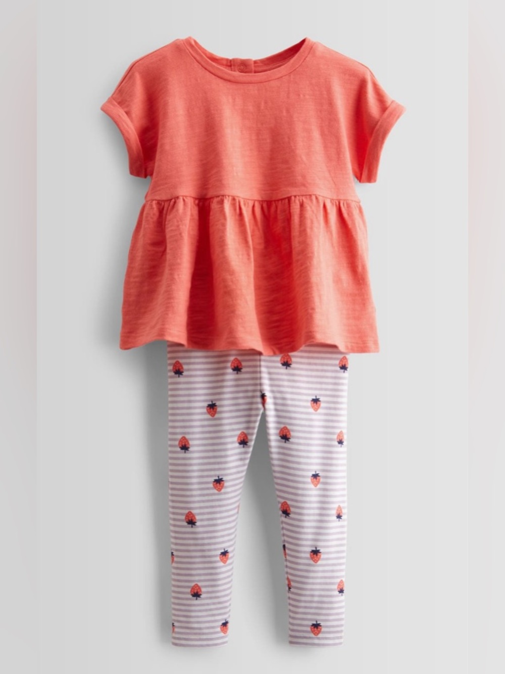 TUCKER + TATE Peplum T-Shirt & Leggings Set